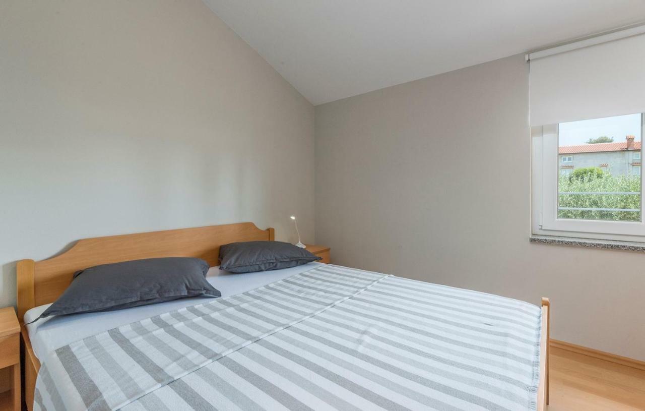 Apartment Green With Balcony Nova Vas  المظهر الخارجي الصورة